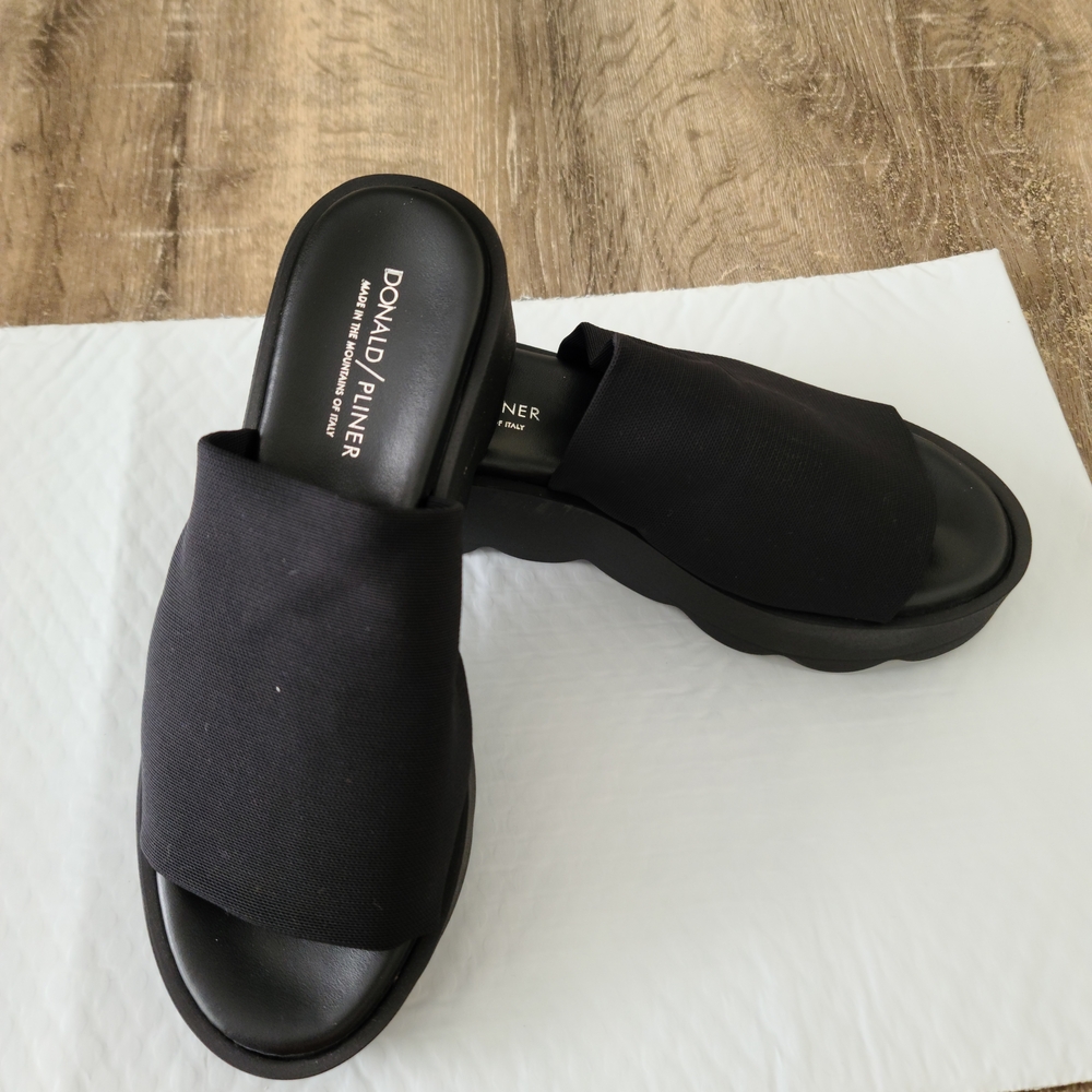 Donald J. Pliner Black Fabric Slide Mules